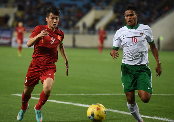 Công Vinh từng ghi bàn trong chiến thắng 3-2 trước Indonesia ở trận giao hữu trước giải. Ảnh: Giang Huy.