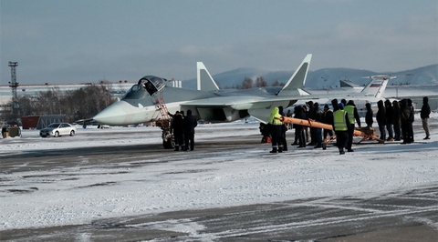 T-50 còn được biết đến với cái tên theo dự án là PAK-FA. Siêu chiến đấu cơ thế hệ thứ năm này lần đầu tiên cất cánh hồi tháng 1 năm 2010 và lần đầu tiên được trình làng công khai tại Triển lãm hàng không MAKS-2011 hồi tháng 8 năm 2011 ở thủ đô Moscow.
