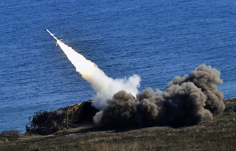 Putin ra lệnh phát triển tên lửa xuyên thủng mọi hệ thống phòng thủ