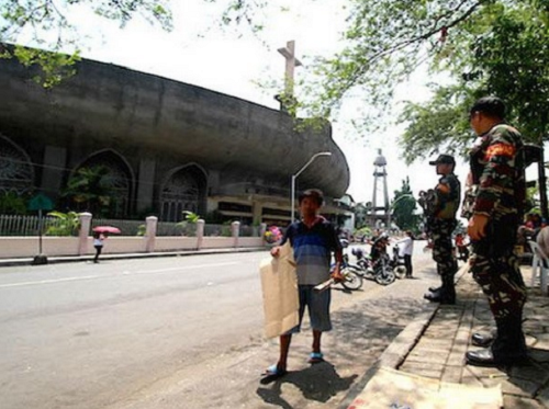 12 người Philippines bị thương trong vụ nổ tại nhà thờ Công giáo