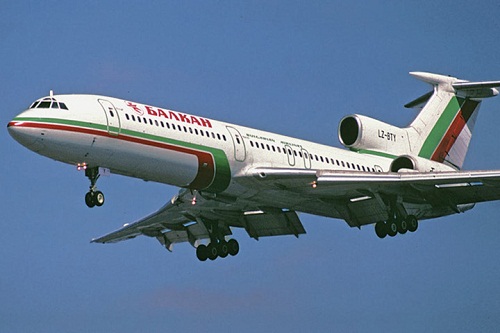 Loại máy bay này có nhiều phiên bản: Tu-154, Tu-154A, Tu-154B và Tu-154M. Tu-154M đã được sử dụng từ năm 1986. Ảnh: Airliner gallery.