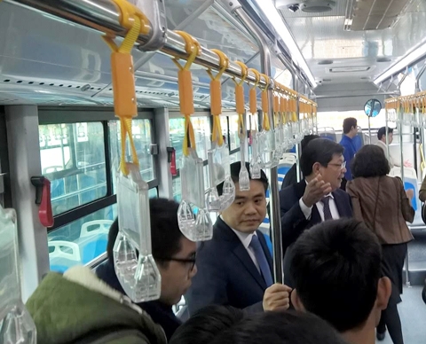 Chủ tịch Nguyễn Đức Chung mong người dân ủng hộ xe buýt nhanh