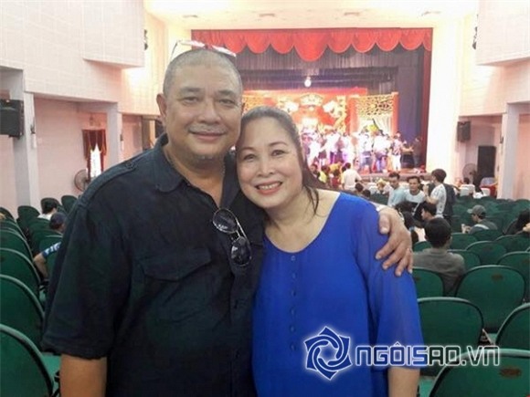 Những khoảnh khắc hạnh phúc bên nhau của vợ chồng Lê Tuấn Anh - Hồng Vân