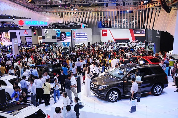 Doanh số toàn thị trường ô tô Việt Nam đạt 304.427 xe