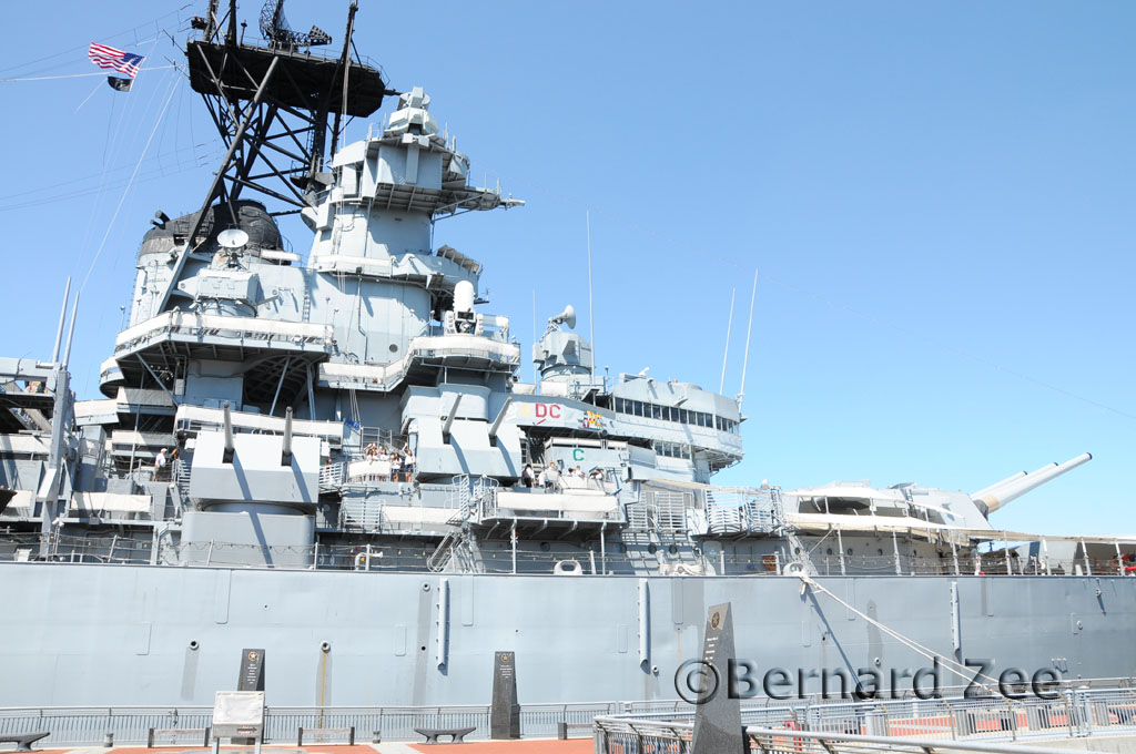 Sau Thế chiến II, USS New Jersey dự kiến sẽ được đưa vào lưu trữ nhưng được điều động trở lại trong chiến tranh Triều Tiên.
