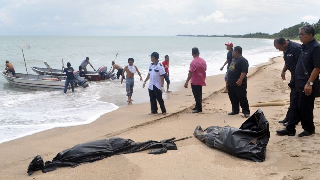 Malaysia: Lật phà chở dân nhập cư, 30 người mất tích