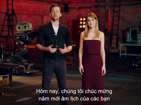 Siêu sao Tom Hiddleston &amp; Brie Larson gửi lời chúc mừng năm mới tới khán giả Việt Nam