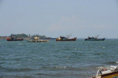 Thuyền chở du khách Trung Quốc bị mất tích tại Malaysia