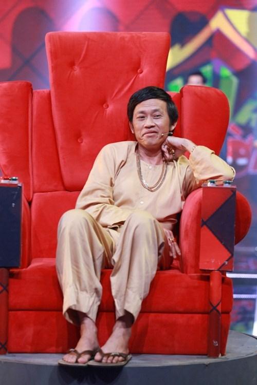 Hoài Linh là một trong những nghệ sĩ ngồi ghế nóng gameshow nhiều nhất trong giới showbiz Việt.