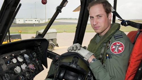 Hoàng tử William làm phi công cứu thương cho trung tâm Cấp cứu trên không Đông Anglia 