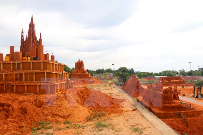 Độc đáo công viên tượng cát đầu tiên ​ở Việt Nam