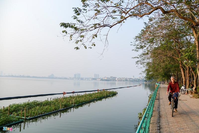 Một số đường dẫn khí đã được lắp đặt tại khu vực hồ Tây đoạn đường Thanh Niên.