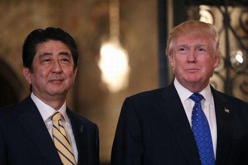 Hai nhà lãnh đạo Shinzo Abe và Donald Trump