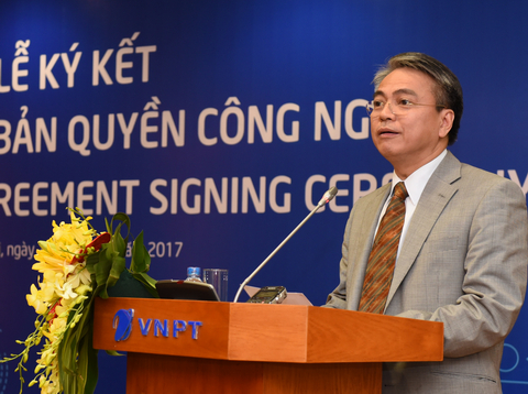 Chủ tịch Hội đồng thành viên VNPT Trần Mạnh Hùng phát biểu tại lễ ký kết.