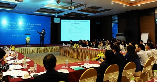 Toàn cảnh buổi hội thảo chia sẻ những nghiên cứu mới nhất về ung thư với sự tham gia của đoàn bác sỹ, chuyên gia y tế Việt Kiều