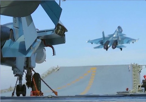 Nhóm tàu sân bay của Nga đã phối hợp nhịp nhàng với lực lượng trên thực địa, reo rắc nỗi kinh hoàng cho lực lượng khủng bố