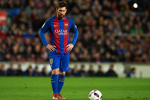 1. Lionel Messi (21,2 triệu euro/năm).