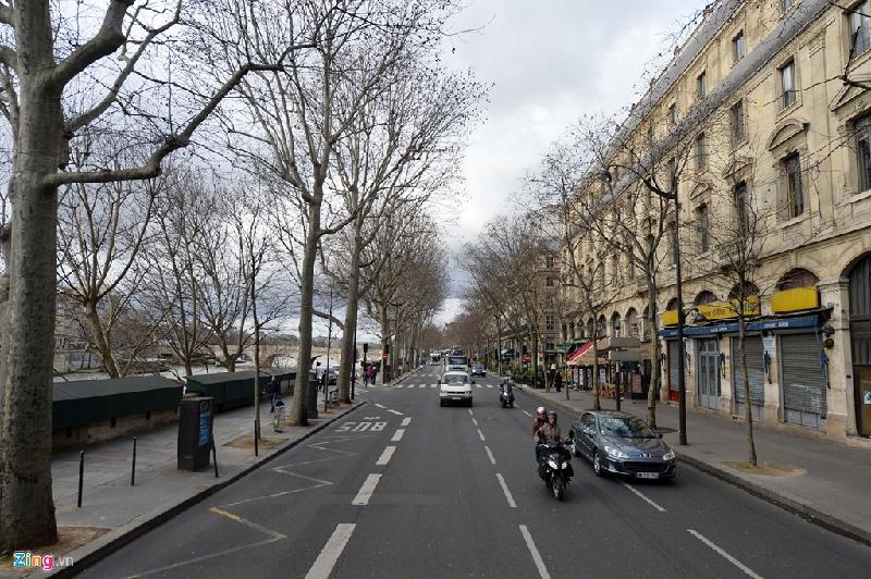 Tại thủ đô Paris (Pháp), nhiều tuyến đường sạch sẽ, ngăn nắp, thông thoáng cả trên vỉa hè lẫn lòng đường.