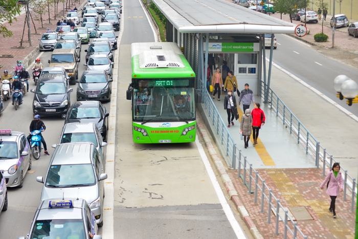 Xe buýt nhanh BRT là xe chuyên dụng, tiêu chuẩn cao hơn nhiều so với xe khách Hyundai Noble