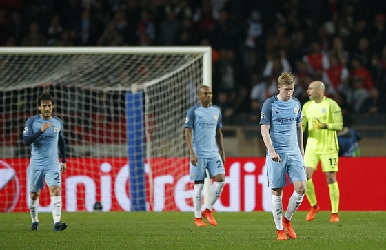 Man City cay đắng rời Champions League dù đã ghi tới 5 bàn ở trận lượt đi!