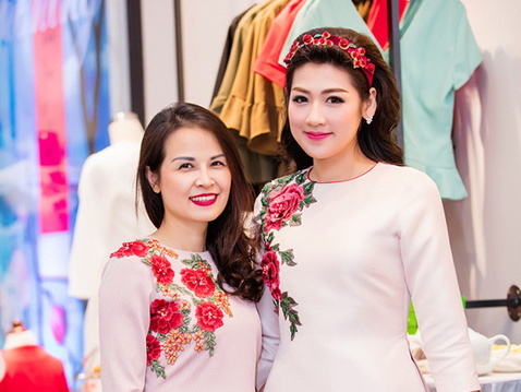 Bất ngờ với những bà mẹ trẻ trung không tuổi của mỹ nhân Việt
