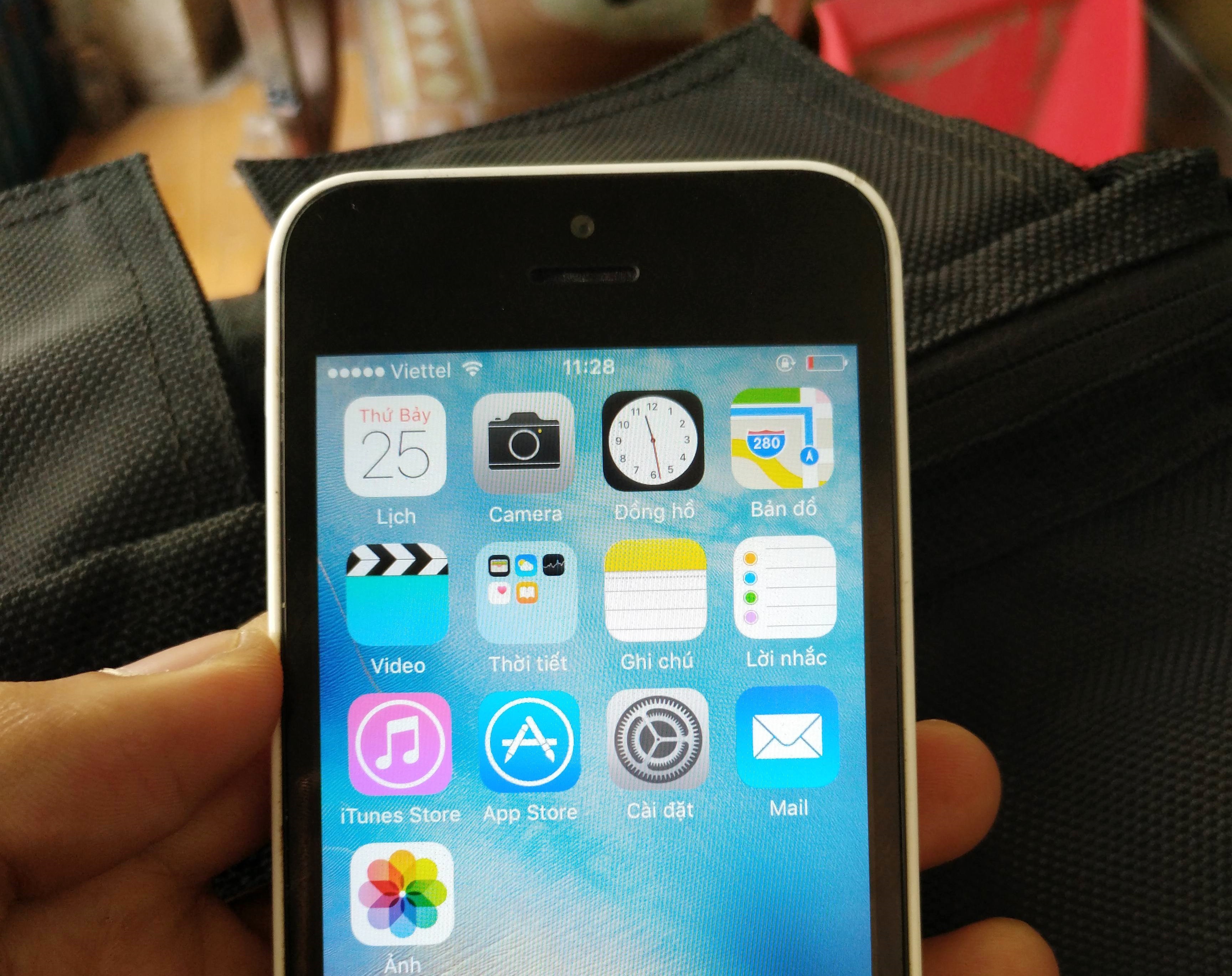 iPhone 5C lock giá rẻ ồ ạt về Việt Nam