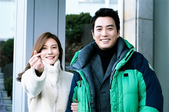 Sau khi phim đóng máy, Joo Sang Wook và Cha Ye Ryun đã chính thức trở thành một cặp. Vào ngày 29/3 vừa qua, đại diện của nam diễn viên Joo Sang Wook đã công bố: 