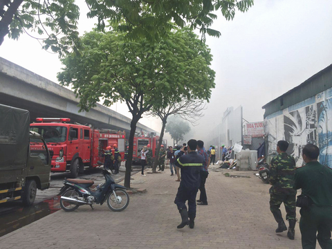 Khống chế đám cháy dữ dội cạnh tòa nhà Keangnam