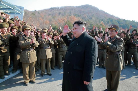 Chủ tịch Kim Jong Un cũng là Tư lệnh tối cao của quân đội Triều Tiên. Kể từ khi lên cầm quyền, ông này đã ra sức tăng cường sức mạnh cho quân đội, đặc biệt là trong lĩnh vực phát triển tên lửa và hạt nhân.