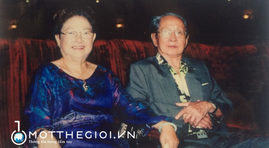 Bà Kha Thị Đàng cùng chồng là nhạc sĩ Châu Kỳ lúc ông còn sống