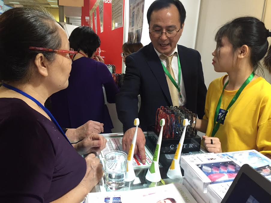 VietnamExpo 2017 quy tụ nhiều sản phẩm của các doanh nghiệp trong và ngoài nước