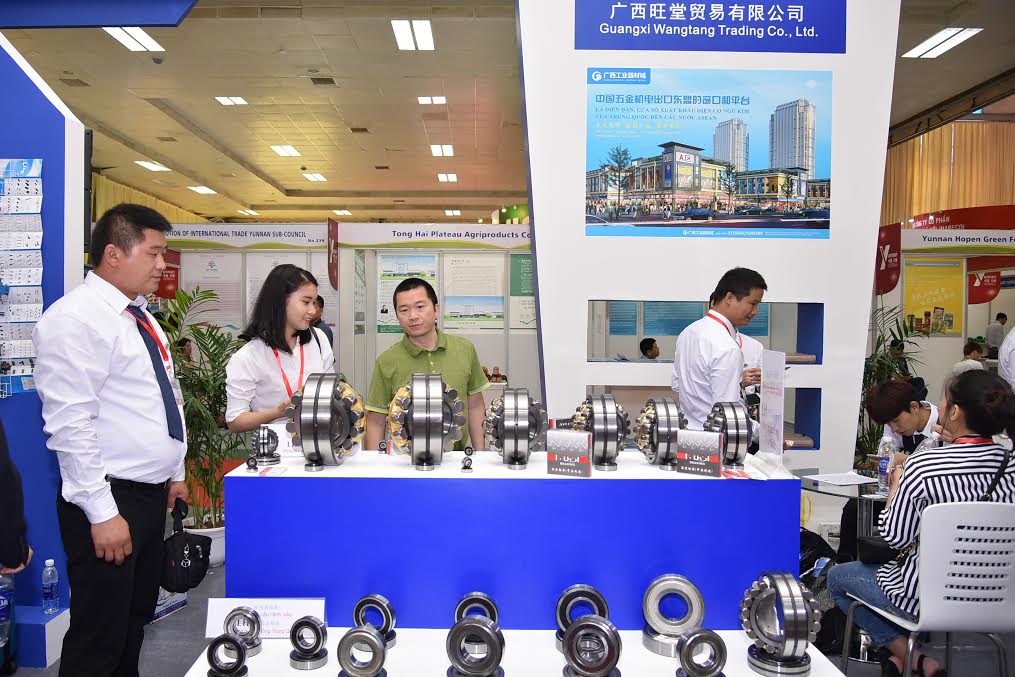 Khu gian hàng trưng bày của các doanh nghiệp tỉnh Quảng Tây - Trung Quốc