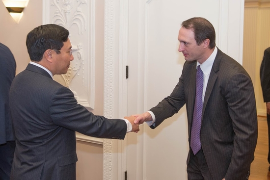 Phó Thủ tướng, Bộ trưởng Bộ Ngoại giao Phạm Bình Minh gặp gỡ Ban lãnh đạo Hội đồng Thương mại Mỹ
