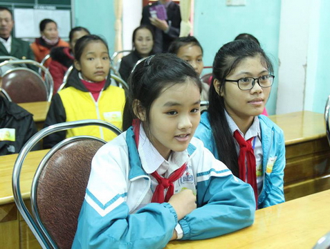 1,3 tỷ đồng chắp cánh ước mơ đến trường từ học bổng Niềm Tin Việt