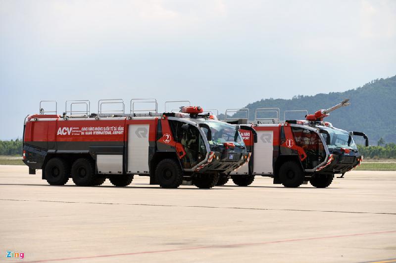 Trước đó, Cảng hàng không quốc tế Đà Nẵng cũng đã đưa vào những chiếc xe cứu hỏa hiện đại tại sân đỗ, đáp ứng tiêu chuẩn quốc tế.
