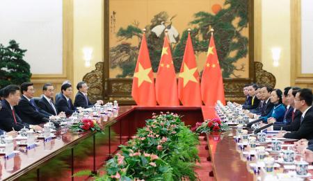Chủ tịch nước Trần Đại Quang hội đàm với Tổng Bí thư, Chủ tịch Trung Quốc Tập Cận Bình. Ảnh: Kyodo/TTXVN