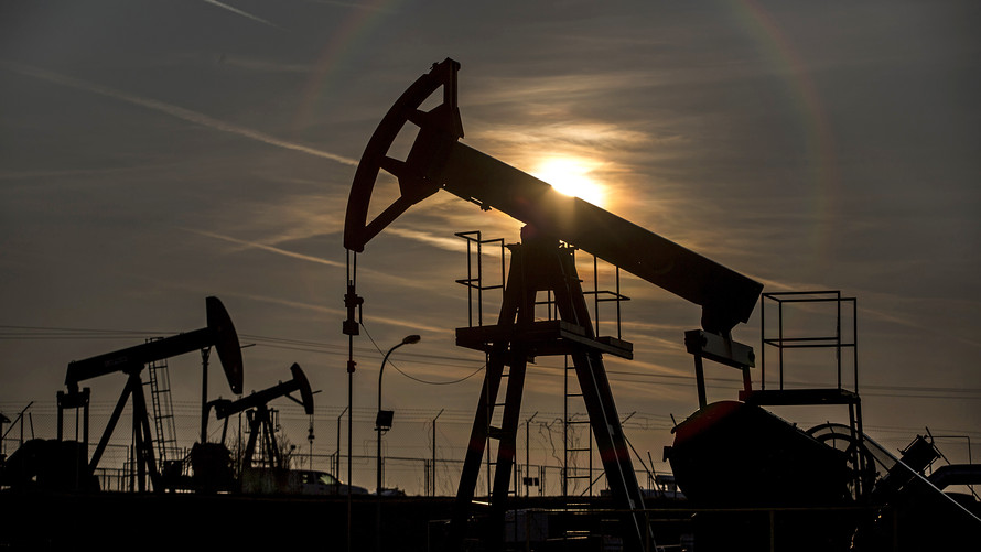 Giá dầu trong tháng 5 sẽ còn nhiều biến động