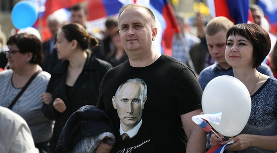 Tổng thống Putin vẫn luôn là vị chính khách được yêu mến nhất nước Nga