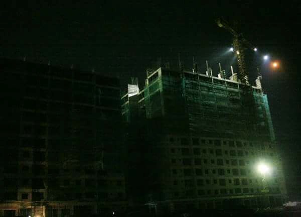 Hà Nội: Sập giàn giáo chung cư 15 tầng, 3 công nhân bị thương