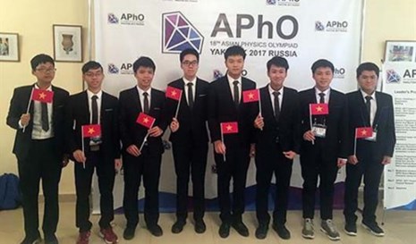 Đoàn học sinh Việt Nam tham dự Olympic Vật lý châu Á 2017.