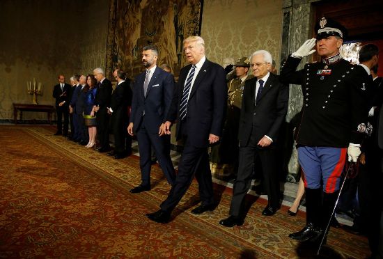 Tổng thống Trump cùng với Tổng thống Italia Sergio Mattarella ở Rome