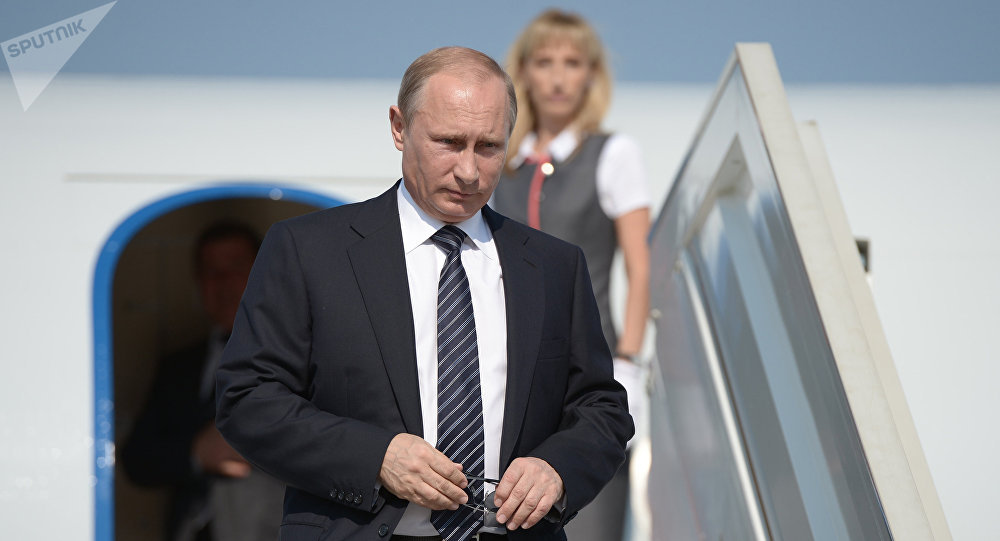 Tổng thống Putin đã lên đường đến thăm Pháp