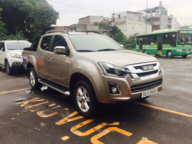 Isuzu D-Max 2017 về Việt Nam, chưa công bố giá