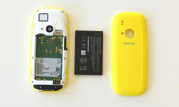 Tiếp tục duy trì ưu điểm đó Nokia 3310 mới đi kèm viên pin rời dung lượng lớn hơn 1.200mAh với thời gian sử dụng thậm chí còn ấn tượng hơn. Cụ thể pin của máy đủ cho 31 ngày chờ và 22 giờ đàm thoại. Như vậy người dùng nếu chỉ sử dụng chủ yếu để đàm thoại thì có thể cả tuần không cần phải sạc. 