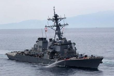 Tàu chiến Mỹ cùng lực lượng tuần duyên Nhật Bản hiện đang tiếp tục công tác tìm kiếm 7 thủy thủ Mỹ mất tích. Ảnh: Reuters