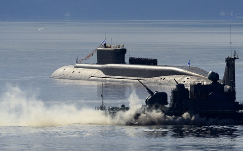 Ngắm dàn tàu chiến &quot;khủng&quot; bảo vệ lãnh hải chiến lược Nga