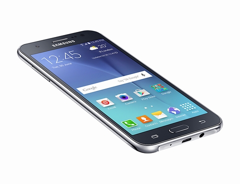 Samsung Galaxy J5 (3,39 triệu đồng)  Galaxy J5 sở hữu phong cách thiết kế đầy trẻ trung và năng động của dòng Galaxy J Series, với màn hình kích thước 5-inch độ phân giải HD tấm nền Super AMOLED cho màu sắc rực rỡ, hiển thị nét và chống chói tốt. Thiết bị được Samsung trang bị bộ vi xử lý Qualcomm Snapdragon 410 xung nhịp 1.2 GHz cùng RAM 1.5 GB.