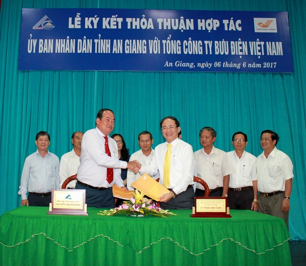 Ủy ban nhân dân (UBND) tỉnh An Giang đã ký thỏa thuận hợp tác với Tổng công ty Bưu điện Việt Nam.