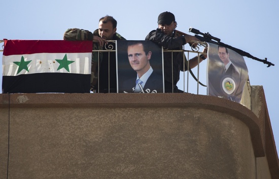 Bị Mỹ tập kích bất ngờ, quân Assad quyết trả thù
