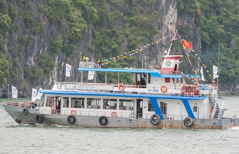 Trẻ em nghèo vùng biển Quảng Ninh sẽ được dạy về CNTT